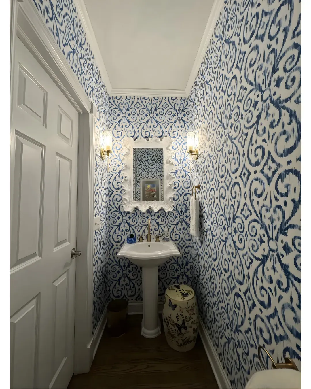 Powder Room, Wallpaper